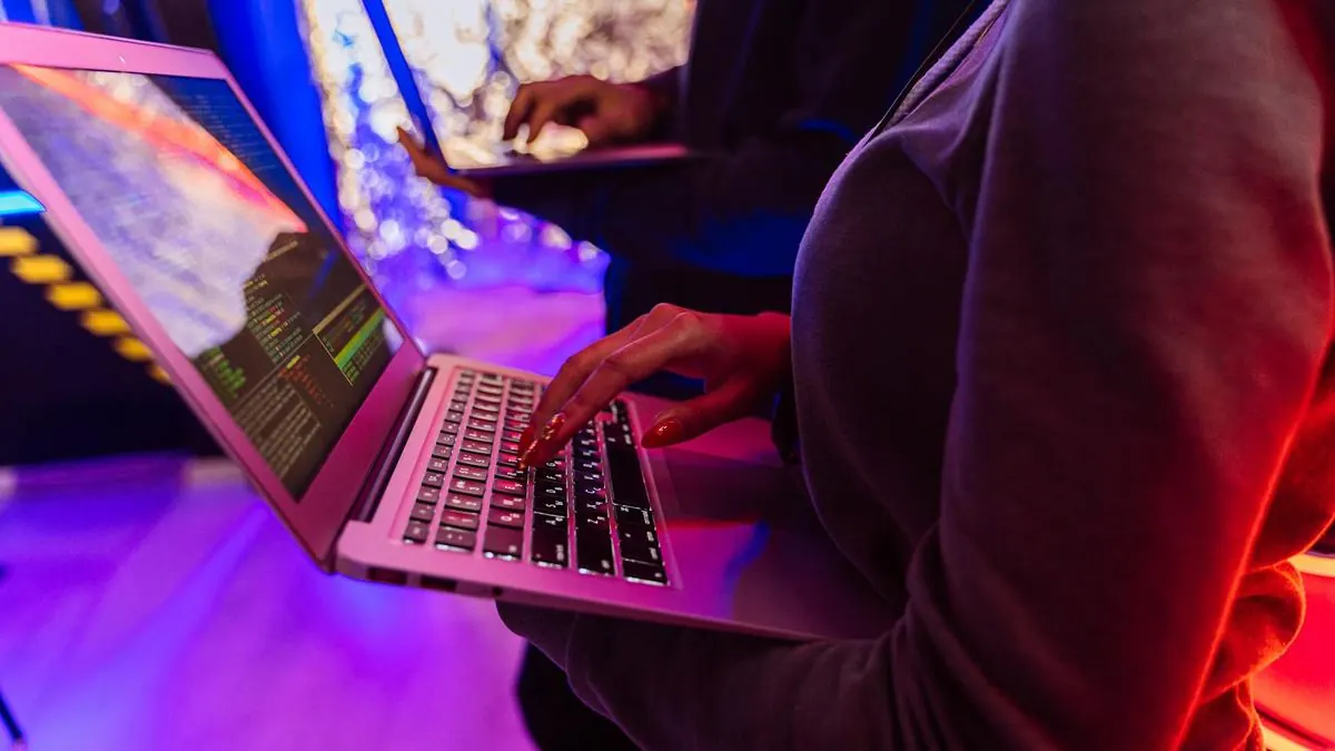 Тематическое фото для исследования: Российские аналоги Okta и Microsoft Entra ID: что доступно на рынке