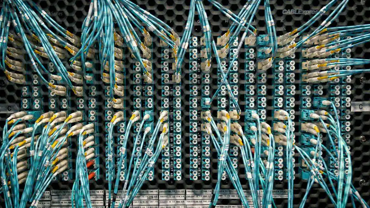 Тематическое фото для исследования: Выбор ASM-платформы для мониторинга внешнего периметра